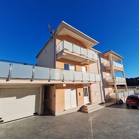 Valjan Apartmani Trogir Exteriér fotografie